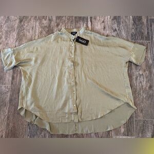 GiGio Womens olive Green Short Sleeve Button Up blouse oversized Small